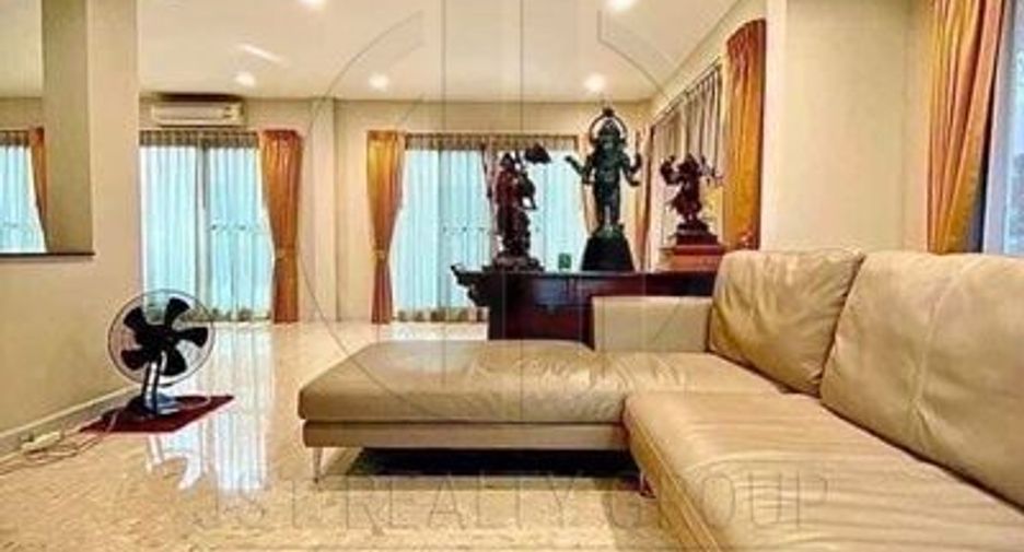 出售 4 卧室 独立屋 在 Taling Chan, 曼谷