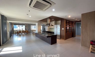 Condo en alquiler de 3 habitaciones en Khlong Toei, Bangkok