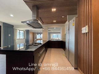 For rent 3 bedrooms condo in Khlong Toei, Bangkok