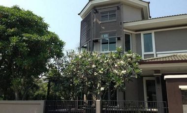 For sale 4 bedrooms house in Prawet, Bangkok