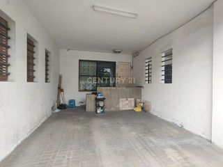 For rent and for sale 5 bedrooms townhouse in Chatuchak, Bangkok