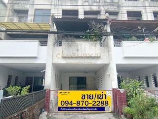 For rent and for sale 5 bedrooms townhouse in Chatuchak, Bangkok