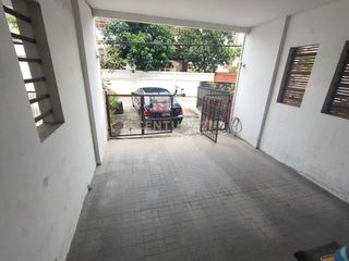 For rent and for sale 5 bedrooms townhouse in Chatuchak, Bangkok