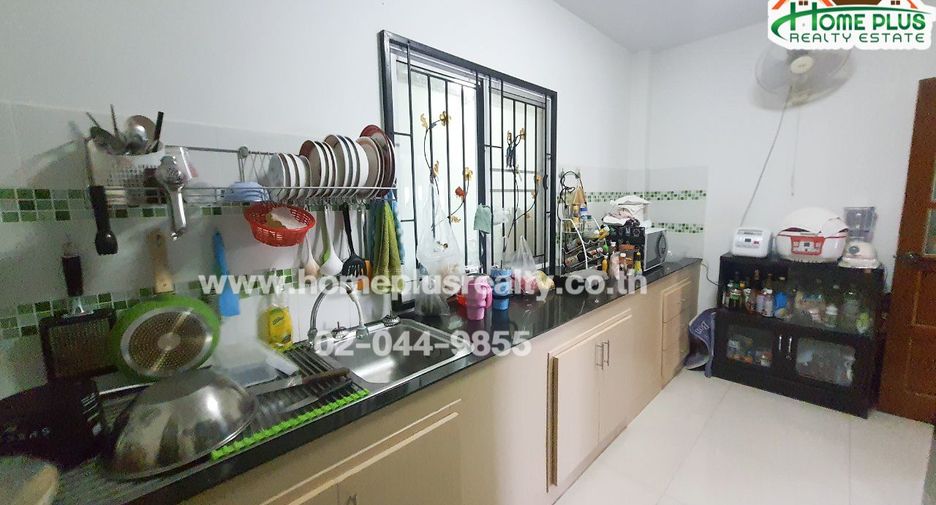 Haus zum Kauf mit 3 Zimmer in Phan Thong, Chonburi
