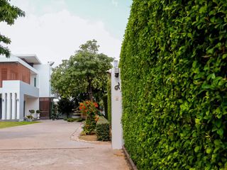 For rent and for sale 6 bedrooms house in Min Buri, Bangkok