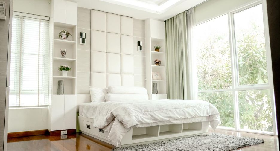 Haus zur Miete und zum Kauf mit 6 Zimmer in Min Buri, Bangkok
