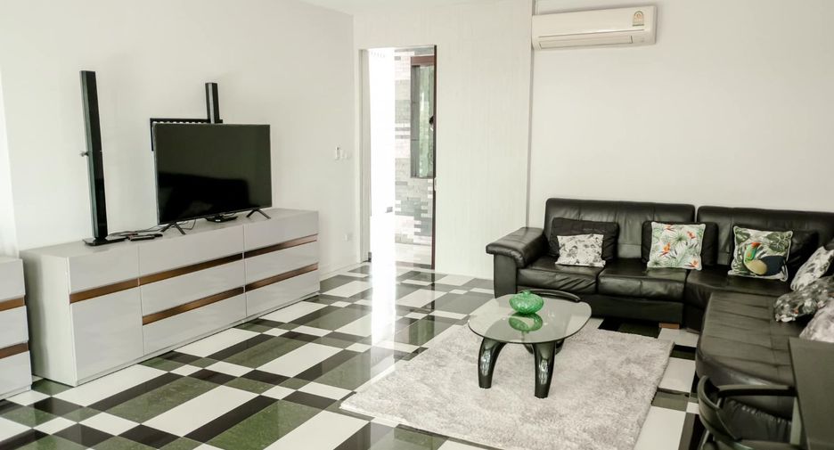 Haus zur Miete und zum Kauf mit 6 Zimmer in Min Buri, Bangkok