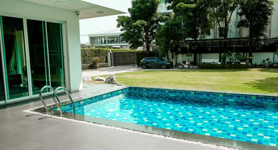 For rent and for sale 6 bed house in Min Buri, Bangkok
