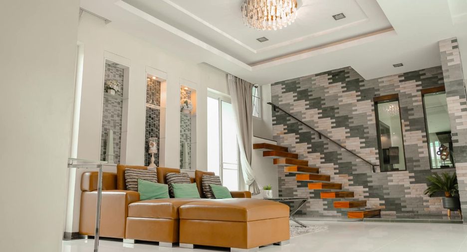 Haus zur Miete und zum Kauf mit 6 Zimmer in Min Buri, Bangkok