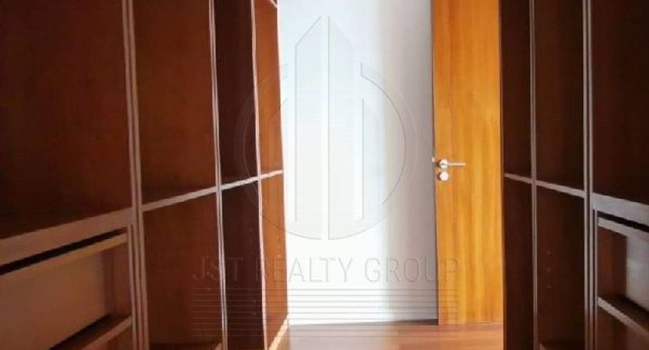 Wohnung zur Miete mit 3 Zimmer in Yan Nawa, Bangkok