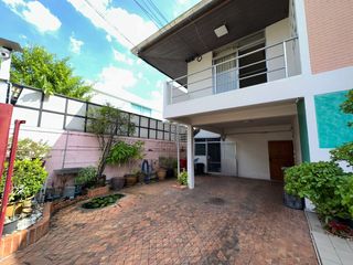 For sale 3 bedrooms house in Suan Luang, Bangkok