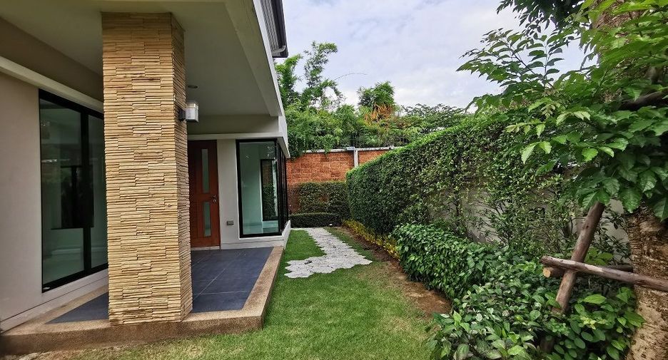 For sale 4 bed house in Mueang Nonthaburi, Nonthaburi