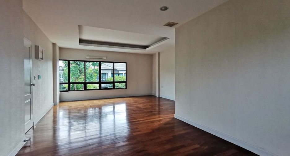 For sale 4 bed house in Mueang Nonthaburi, Nonthaburi