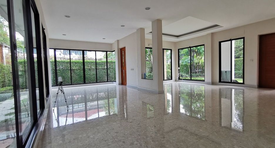 For sale 4 bed house in Mueang Nonthaburi, Nonthaburi