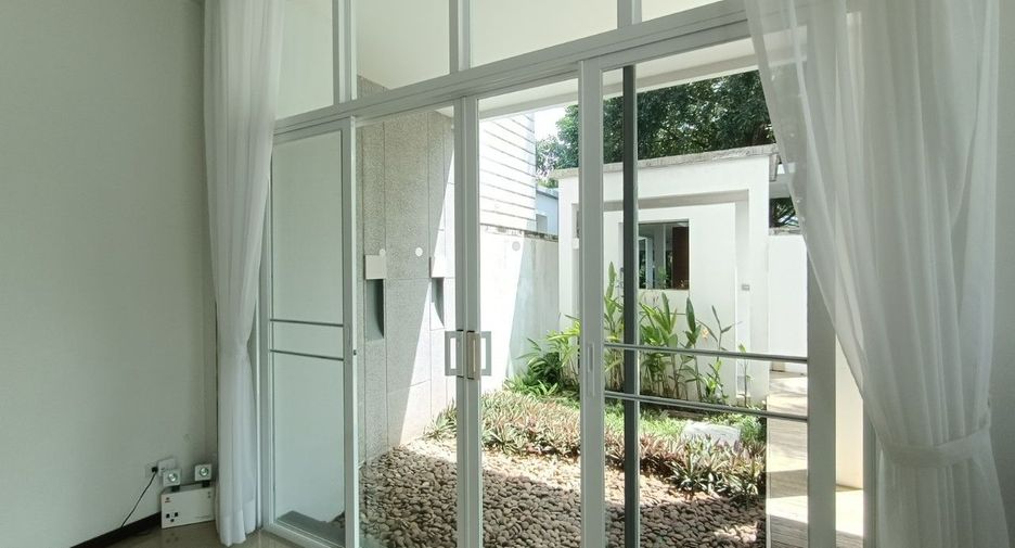 For sale 3 bedrooms villa in Thalang, Phuket