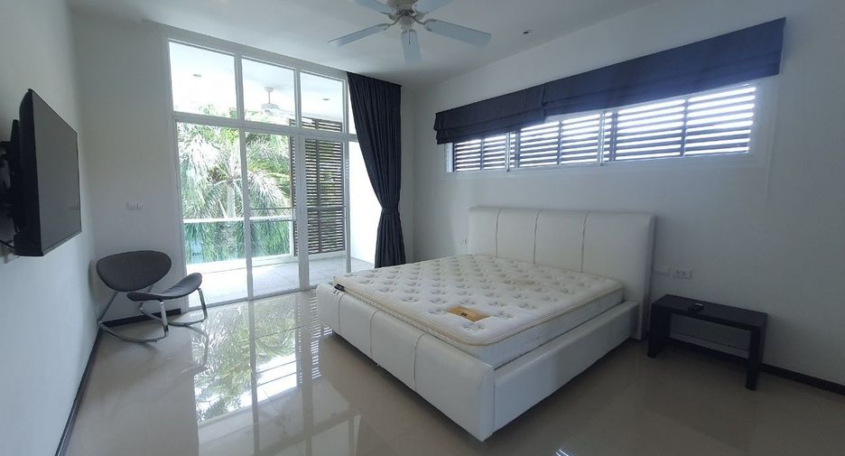 For sale 3 bedrooms villa in Thalang, Phuket