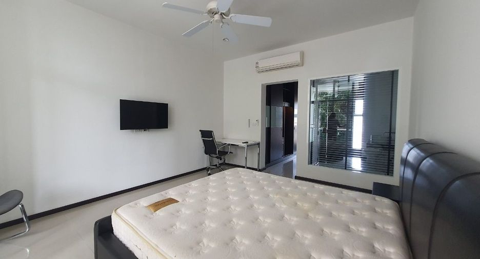 For sale 3 bedrooms villa in Thalang, Phuket