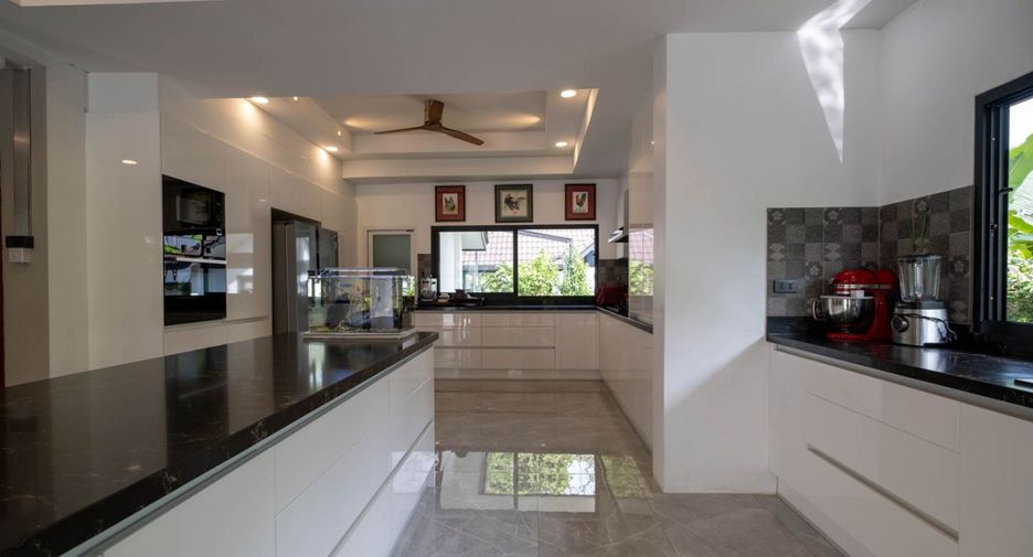 For sale 5 bedrooms house in Doi Saket, Chiang Mai