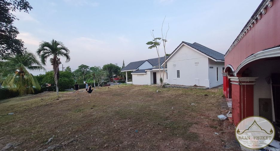 For rent 3 bedrooms villa in Mueang Phuket, Phuket