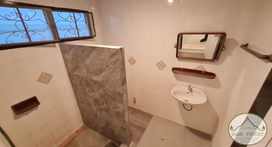 For rent 3 bedrooms villa in Mueang Phuket, Phuket