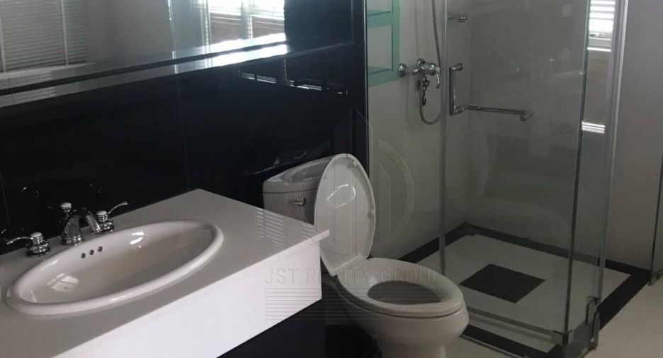 Продажа 2 спальни кондо в Патхум Щан, Бангкок
