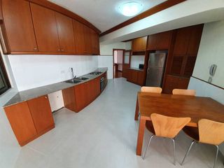 For rent 3 bed serviced apartment in Khlong Toei, Bangkok