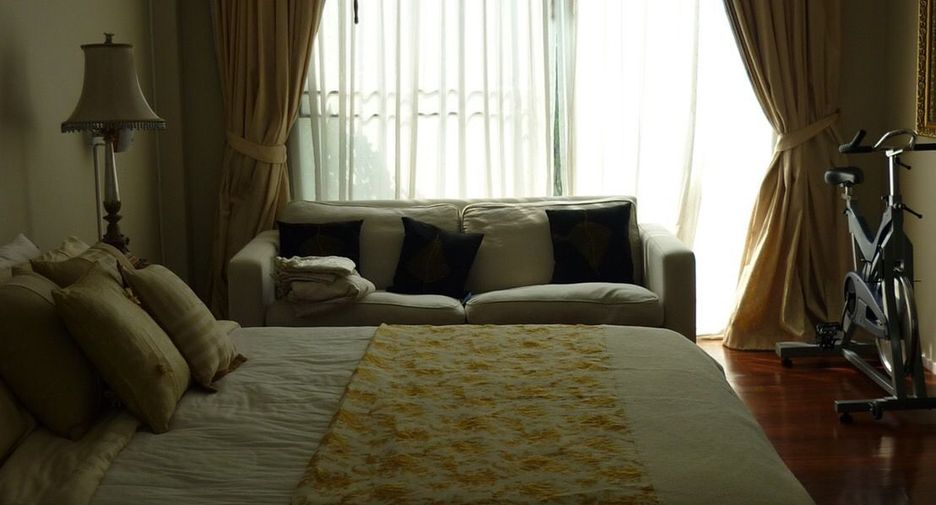 ให้เช่า 4 เตียง บ้านเดี่ยว ใน ห้วยขวาง, กรุงเทพฯ
