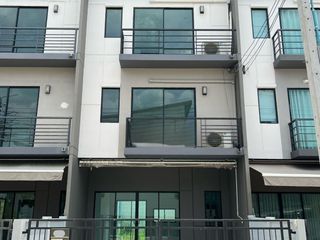 For sale 3 bed townhouse in Mueang Nonthaburi, Nonthaburi