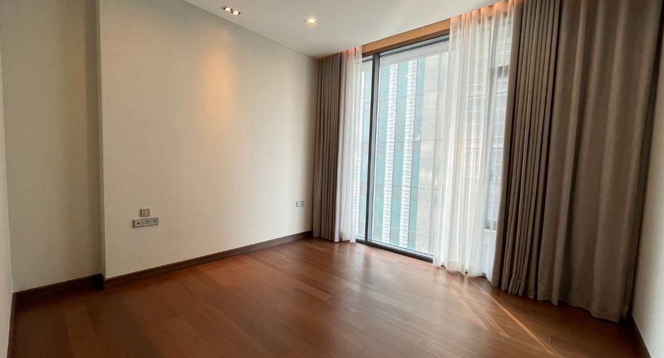 À louer 3 chambres condo à Khlong Toei, Bangkok