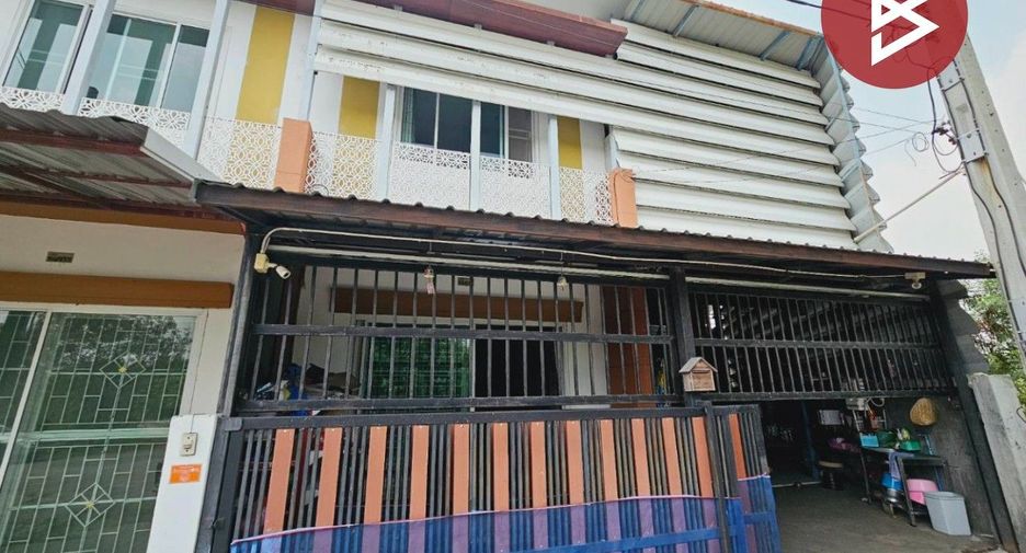For sale 7 Beds townhouse in Phra Samut Chedi, Samut Prakan