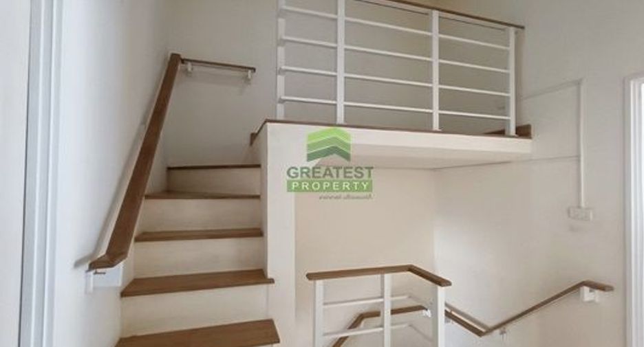 For rent and for sale 4 bed townhouse in Prawet, Bangkok