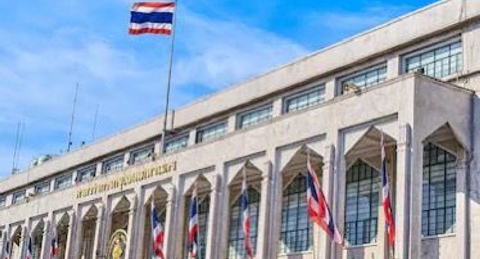 For rent 20 bed hotel in Thawi Watthana, Bangkok