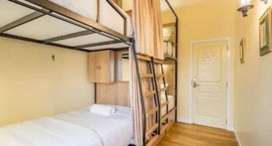For rent 20 bed hotel in Thawi Watthana, Bangkok