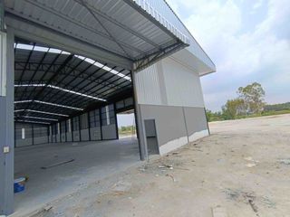 For sale warehouse in Ban Bueng, Chonburi