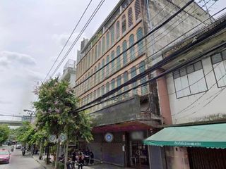 For sale 6 bedrooms retail Space in Khlong San, Bangkok