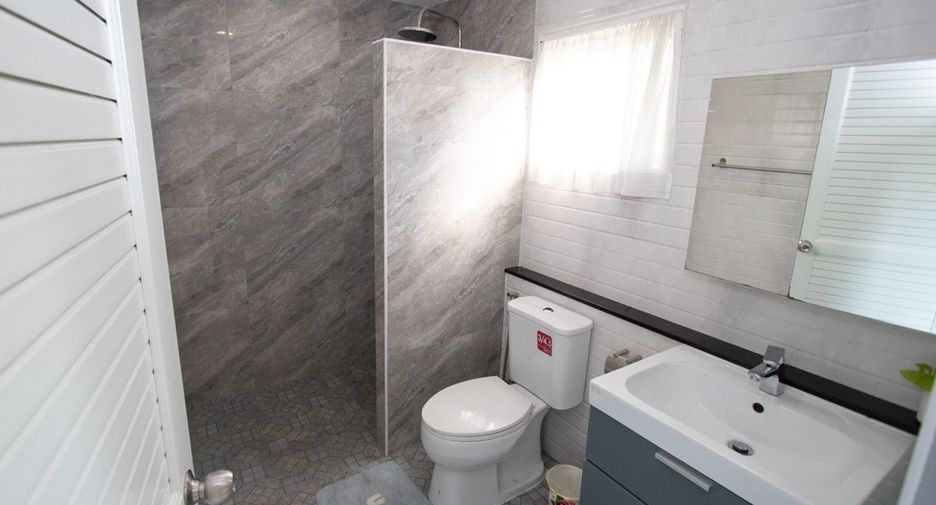 For sale 5 bedrooms villa in San Sai, Chiang Mai