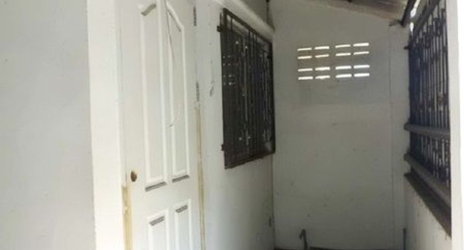 Casa adosada en venta de 2 habitaciones en Thanyaburi, Pathum Thani