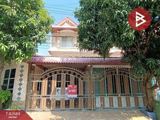 For sale 5 bed townhouse in Mueang Samut Prakan, Samut Prakan
