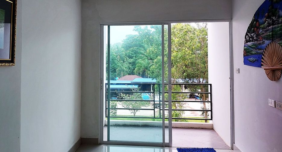 For sale 1 bed condo in Klaeng, Rayong