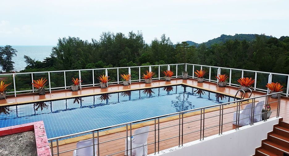 For sale 1 bed condo in Klaeng, Rayong