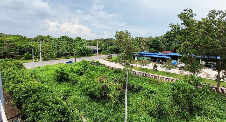 For sale 1 bed condo in Klaeng, Rayong
