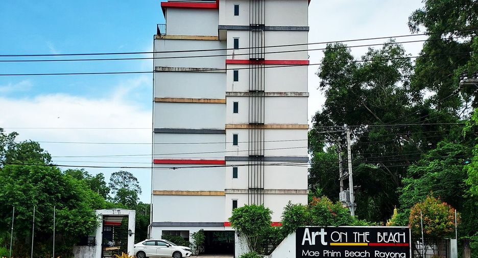 For sale 1 bed condo in Klaeng, Rayong