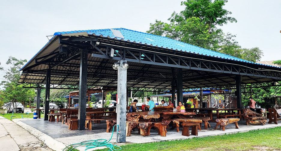 For sale 1 bed condo in Klaeng, Rayong