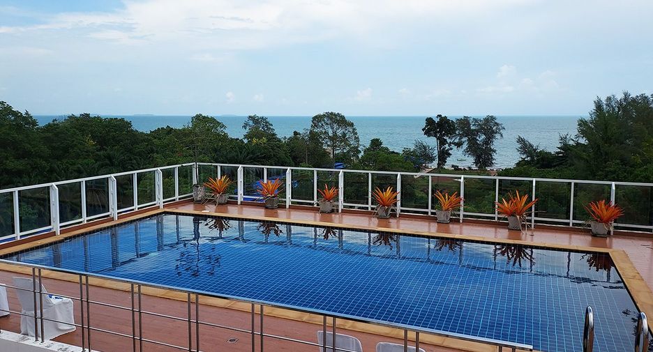 For sale 1 bed condo in Klaeng, Rayong