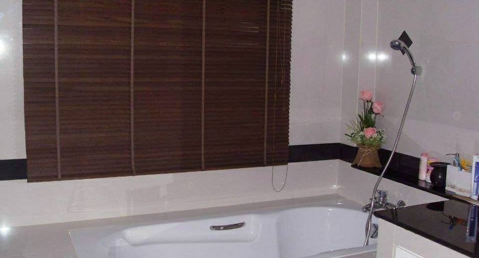 For sale 4 ベッドルーム house in Saraphi, Chiang Mai