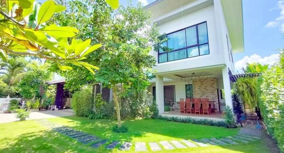 Haus zur Miete und zum Kauf mit 4 Zimmer in Saraphi, Chiang Mai