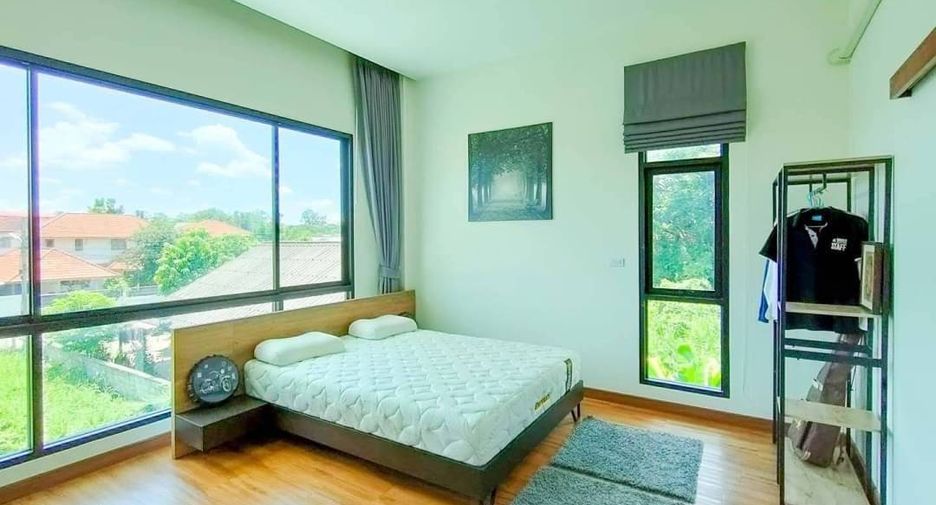 Haus zur Miete und zum Kauf mit 4 Zimmer in Saraphi, Chiang Mai