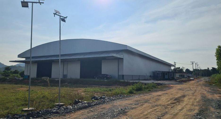 For rent and for sale warehouse in Khao Yoi, Phetchaburi