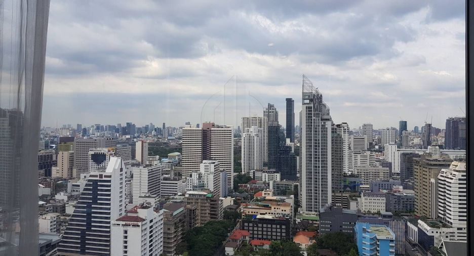 Wohnung zum Kauf mit 2 Zimmer in Khlong Toei, Bangkok