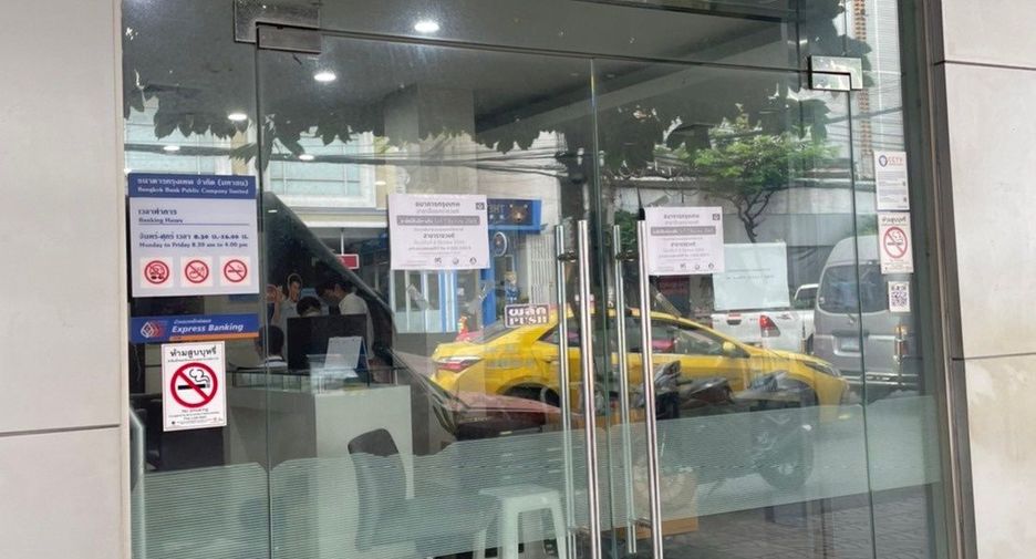For rent 4 bedrooms retail Space in Samphanthawong, Bangkok
